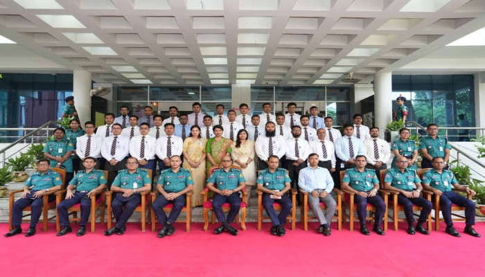 ডিএমপি হেডকোয়ার্টার্সে এএসপি প্রবেশনারদের ওরিয়েন্টেশন কোর্সের সমাপনী অনুষ্ঠান