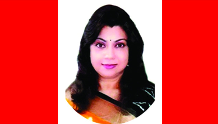 ব্যক্তি ও কর্মজীবনের নানা বিতর্কে আলোচনায় হুমায়রা