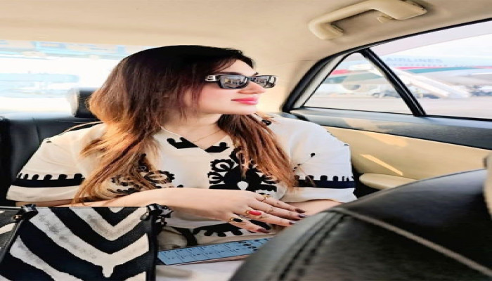 অপু বিশ্বাস লন্ডনের রাস্তায় নতুন রূপে , যা বলছেন ভক্তরা