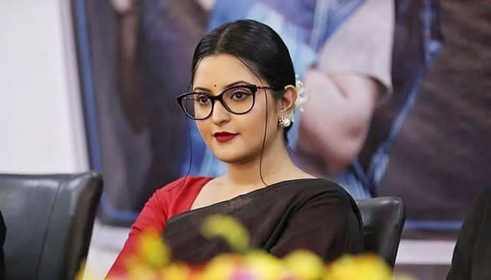 প্রশ্ন করবেন না, সব বলে দেব: পরীমনি