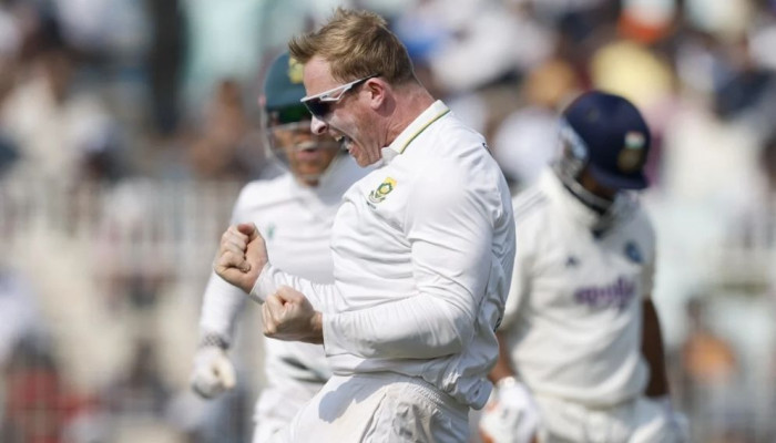 অলআউট হয়ে হারল ভারত