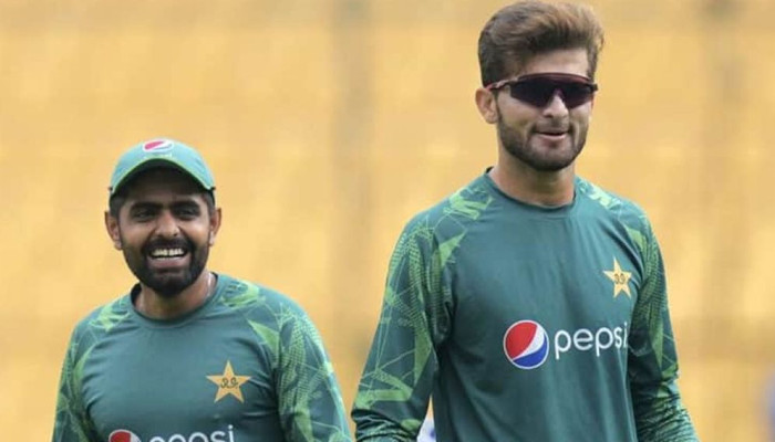 বাবর আজম দলের ‘মেরুদন্ড’