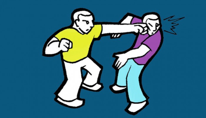 ঘুষি মেরে প্রধান শিক্ষকের তিনটি দাঁত ফেলে দিলেন স্কুল কমিটির সভাপতি!