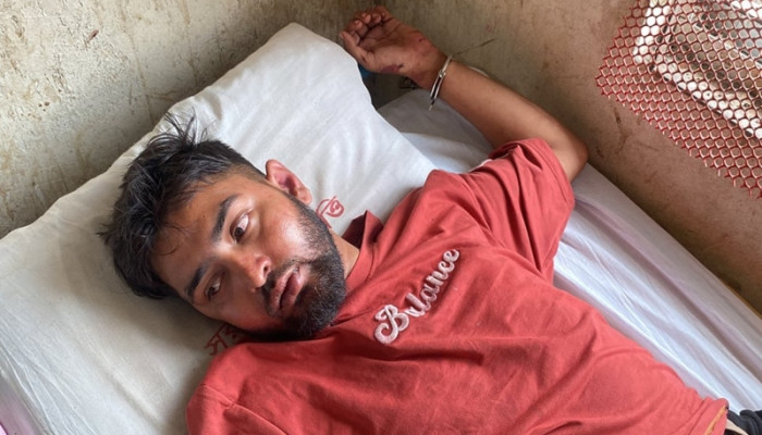 প্রেমিকা সন্দেহ করায় গলা কেটে দিল প্রেমিক