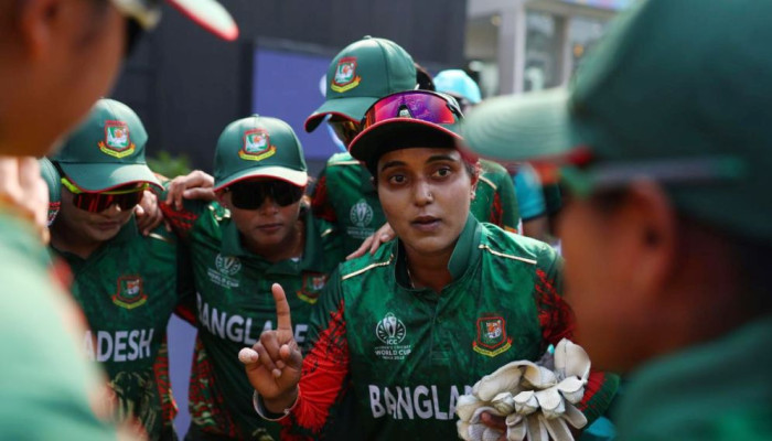 কেন্দ্রীয় চুক্তিতে ৫১ ক্রিকেটার