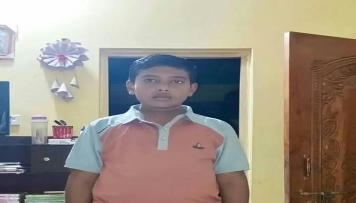 বাজিতপুরে সড়ক দুর্ঘটনায় স্কুলছাত্রের মৃত্যু